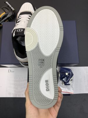 DIOR-B27-Low-Top-Sneaker-Black-Brown-Logo-5.jpg