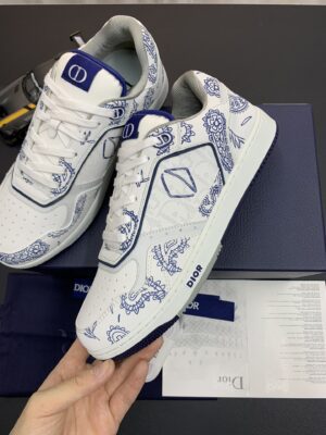 DIOR-B27-Low-Top-Sneaker-Blue-Paisley-1.jpg