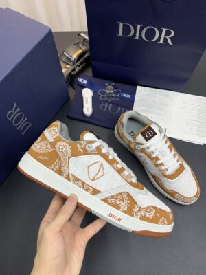 DIOR-B27-Low-Top-Sneaker-Brown-Paisley-5.jpg