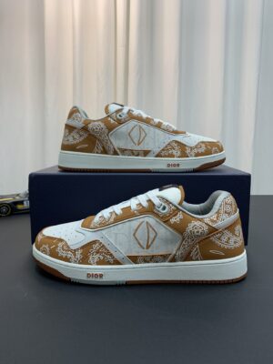 DIOR-B27-Low-Top-Sneaker-Brown-Paisley-6.jpg