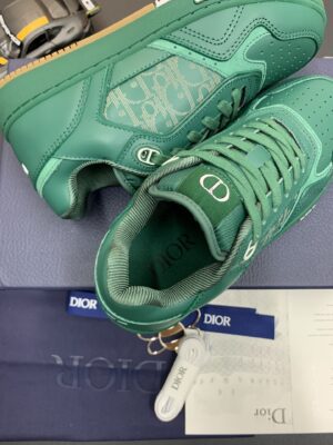 DIOR-B27-Low-Top-Sneaker-Green-1.jpg