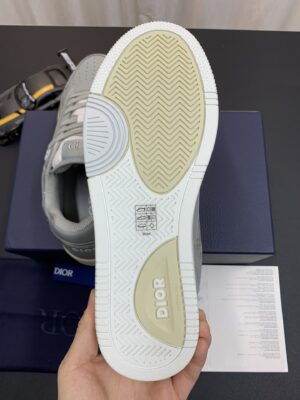 DIOR-B27-Low-Top-Sneaker-Grey-Tiger-9.jpg