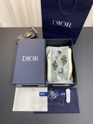 DIOR-B27-Low-Top-Sneaker-Grey-logo-4.jpg