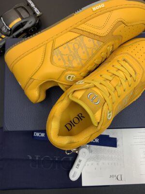 DIOR-B27-Low-Top-Sneaker-Orange-1.jpg