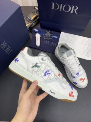 DIOR-B27-Low-Top-Sneaker-Shapes-6.jpg