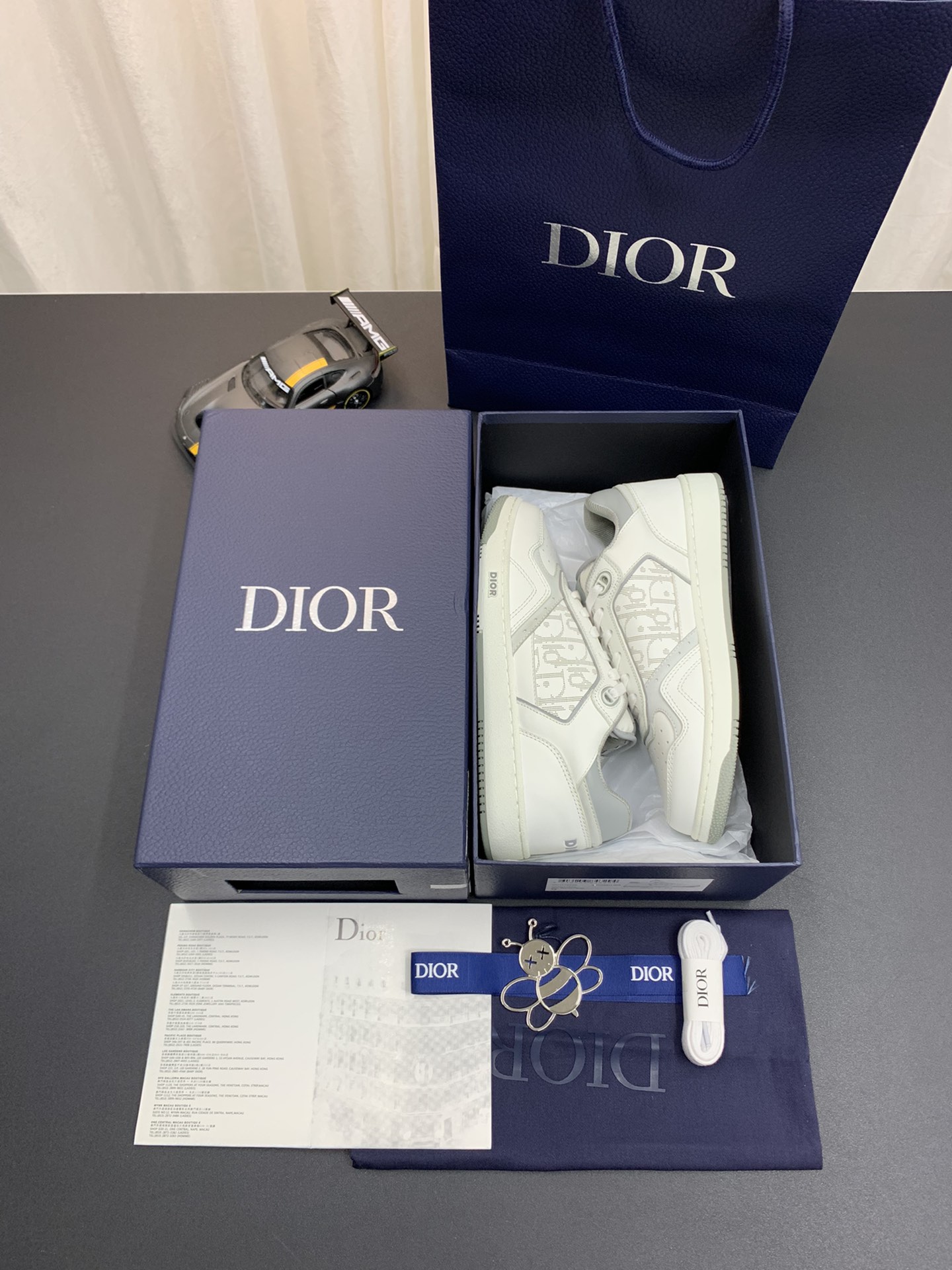 DIOR-B27-Low-Top-Sneaker-White-Grey-4.jpg