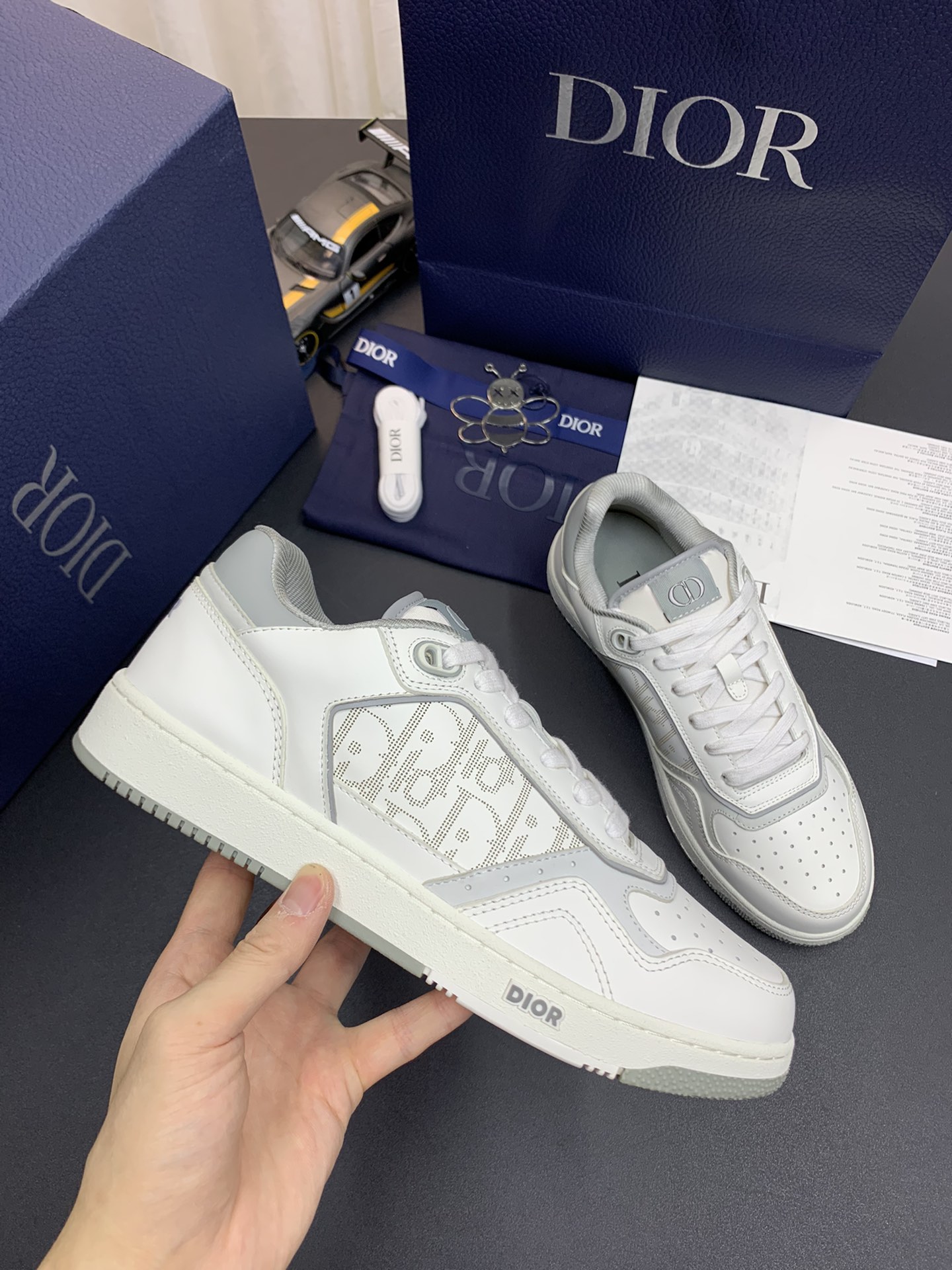 DIOR-B27-Low-Top-Sneaker-White-Grey-7.jpg