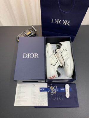 DIOR-B27-Low-Top-Sneaker-White-Red-logo-2.jpg