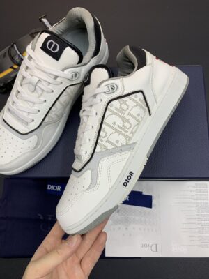 DIOR-B27-Low-Top-Sneaker-White-Red-logo-4.jpg
