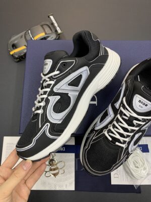 DIOR-B30-Sneaker-Black-8.jpg