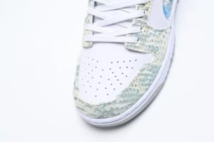 Dunk-Custom-Year-of-the-Dragon-Top-Reps6.webp