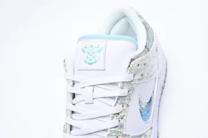 Dunk-Custom-Year-of-the-Dragon-Top-Reps7.webp