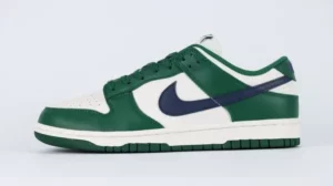 Dunk-Low-22Canyon-Green22-Special-Offer-2.webp