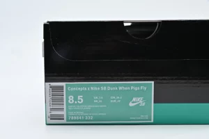 Dunk-Low-De-La-Soul-Premium-Sneakers11.webp