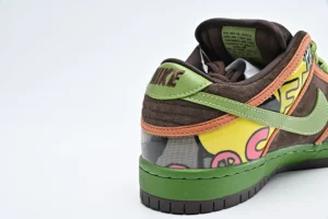 Dunk-Low-De-La-Soul-Premium-Sneakers5.webp