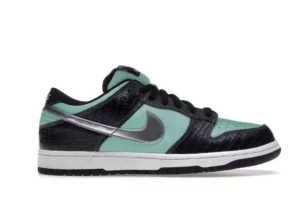 Dunk-Low-Diamond-Supply-Co.-Aqua-Blue-595x397-1.webp