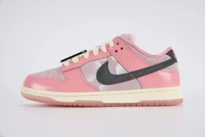 Dunk-Low-LX-Barbie-Womens00001-595x397-1.webp