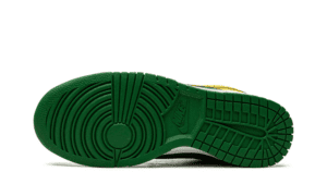 Dunk-Low-Reverse-Brazil-Reps-3.png