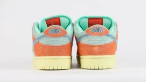 Dunk-Low-SB-Orange-Emerald-Rise-Reps8-595x334-1.webp