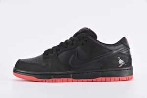Dunk-Low-TRD-QS-22Black-Pigeon22-Top-Version-REPS790.webp
