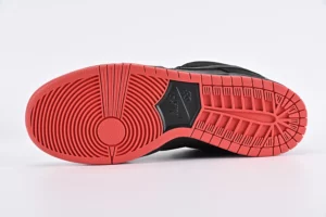 Dunk-Low-TRD-QS-22Black-Pigeon22-Top-Version-REPS791.webp