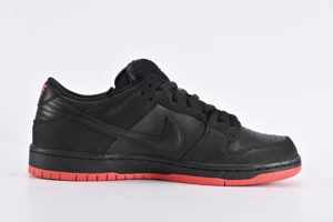 Dunk-Low-TRD-QS-22Black-Pigeon22-Top-Version-REPS792.webp