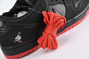 Dunk-Low-TRD-QS-22Black-Pigeon22-Top-Version-REPS798.webp