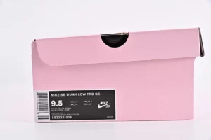 Dunk-Low-TRD-QS-22Black-Pigeon22-Top-Version-REPS800.webp