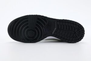 Dunk-Low-University-of-Oregon-PE-20232023-08-16-at-05.27.20-2-595x397-1.jpg