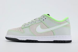 Dunk-Low-University-of-Oregon-PE-20232023-08-16-at-05.27.20-595x397-1.jpg