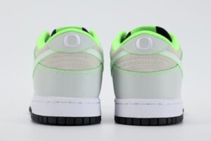 Dunk-Low-University-of-Oregon-PE-20232023-08-16-at-05.27.20-8-595x397-1.jpg