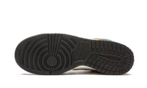 Dunk-Low-x-Kasina-80s-Bus-Reps-3.webp