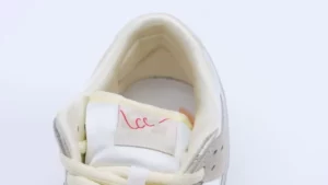 Dunk-SB-Low-City-of-Love-TOP-REPS3.webp