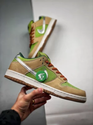 Dunk-SB-Low-Dinner-Plate-Green-Top-Version-Reps-3.webp