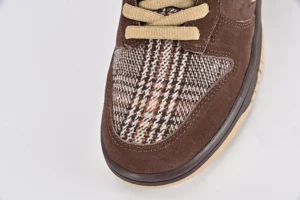 Dunk-SB-Low-Tweed-Top-Version-REPS97.webp