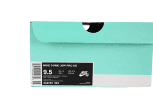 Dunk_Low_Pro_Legion_Pine_Kumquat__1_-removebg-preview.png