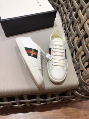 GUCCI-Ace-Bee-1.jpg