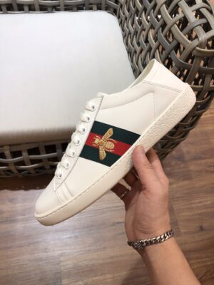 GUCCI-Ace-Bee-3.jpg