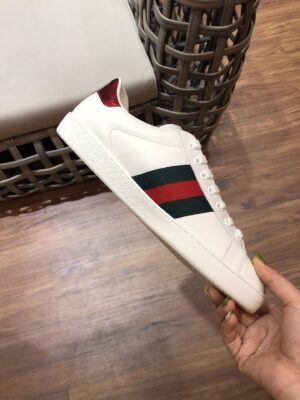 GUCCI-Ace-Snake-3.jpg