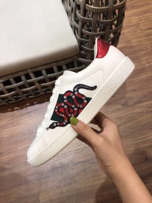 GUCCI-Ace-Snake-8.jpg