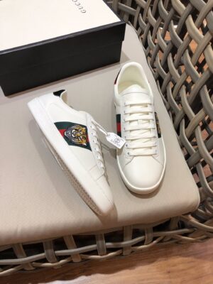 GUCCI-Ace-Tiger-1.jpg