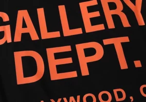 Gallery-Dept-Hollywood-Ca-T-Shirt-10.webp