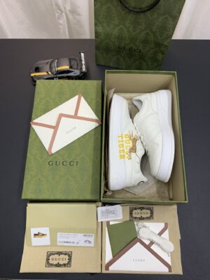 Gucci-GG-Sneaker-Tiger-1.jpg