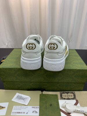Gucci-GG-Sneaker-Tiger-11.jpg