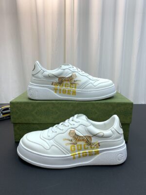Gucci-GG-Sneaker-Tiger-17.jpg