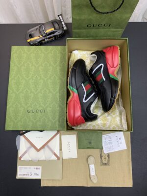 Gucci-Rhyton-Sneaker-BLACKRED-7.jpg