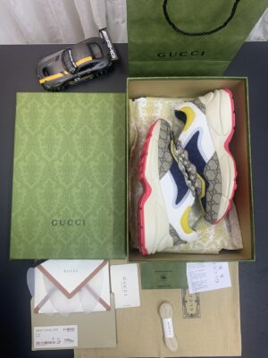 Gucci-Rhyton-Sneaker-BLUE-YELLOW-5.jpg