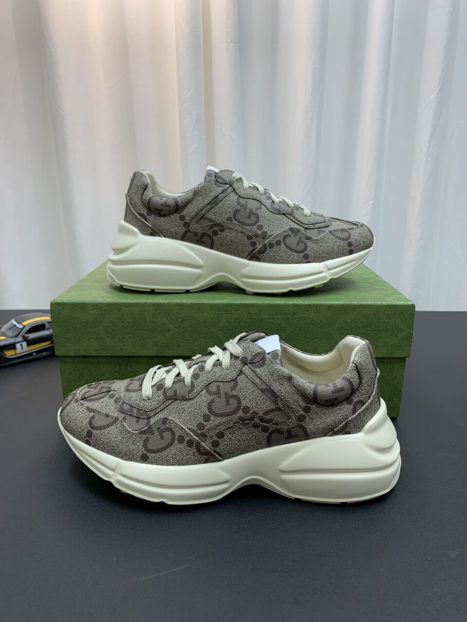 Gucci Rhyton Low Top Rep Sneaker – Brown