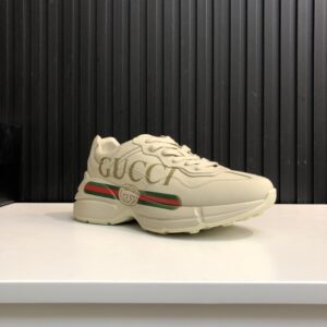 Gucci-Rhyton-Sneaker-LOGO-7.jpg