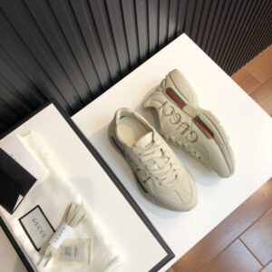 Gucci-Rhyton-Sneaker-LOGO-8.jpg